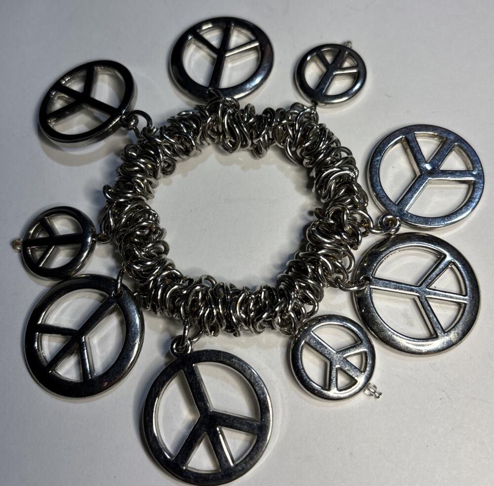 Silver Tone Peace Sign Charm Bracelet Chunky Mixed Size Dangles Boho Hippie